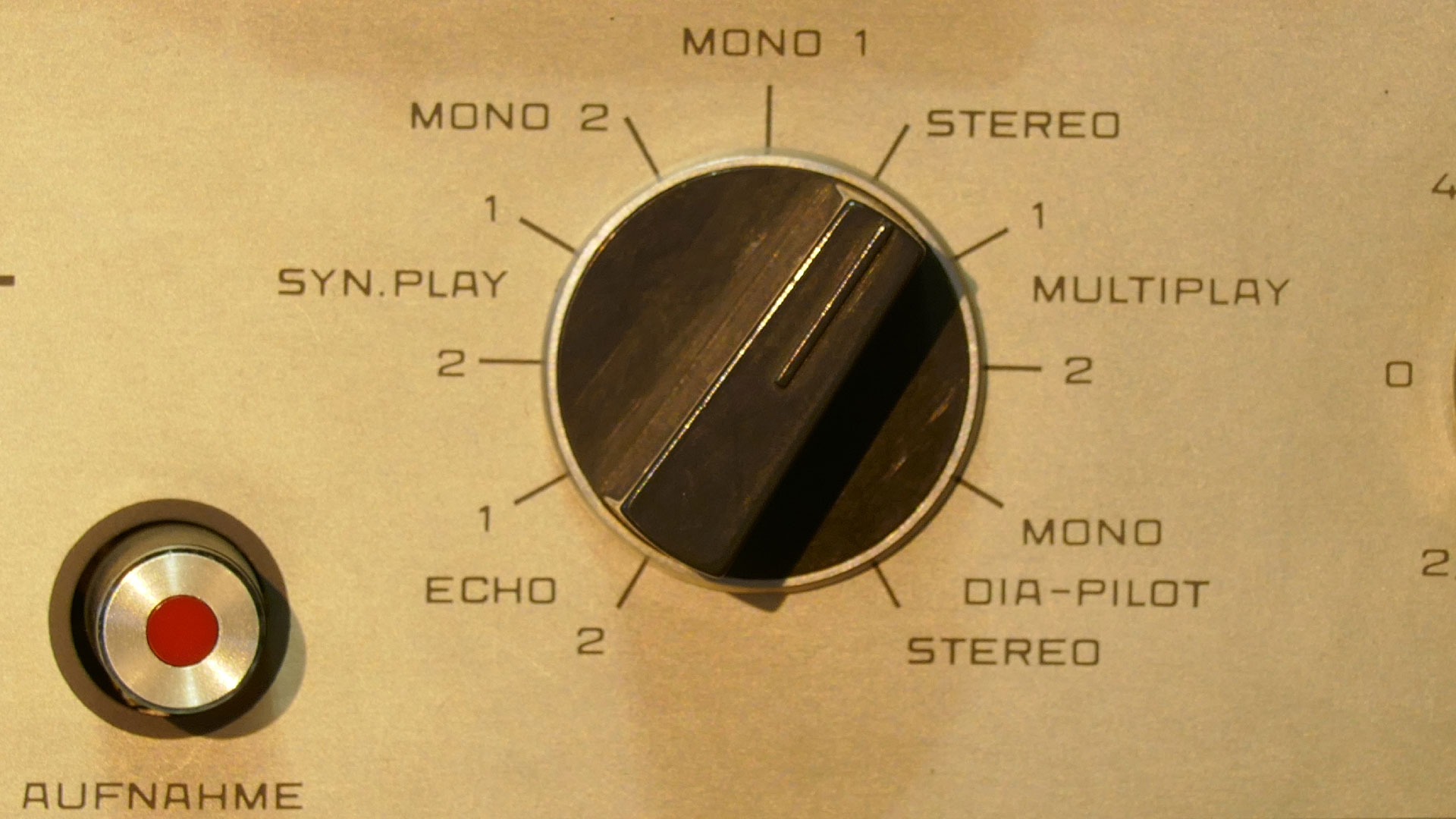 2023-07-19 Abspielen der Aufnahme vom 18.7. 'sand' auf 2 Spieluhren mit Tape (Audio)